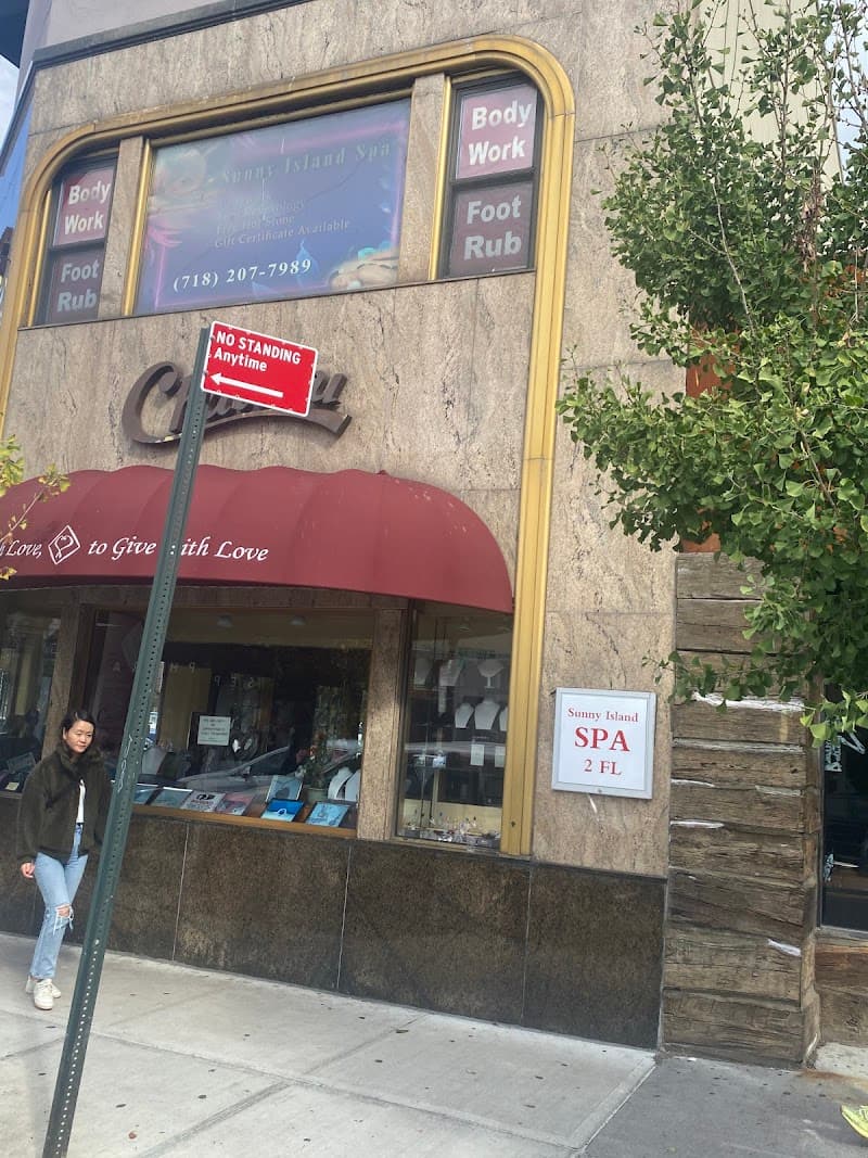 Sunny Island Spa New York photo