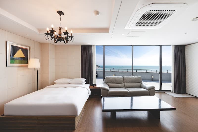 Sunset Business Hotel Busan photo