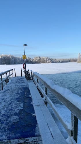 Suomensaaren ulkoilualueen talviuintipaikka Tampere photo