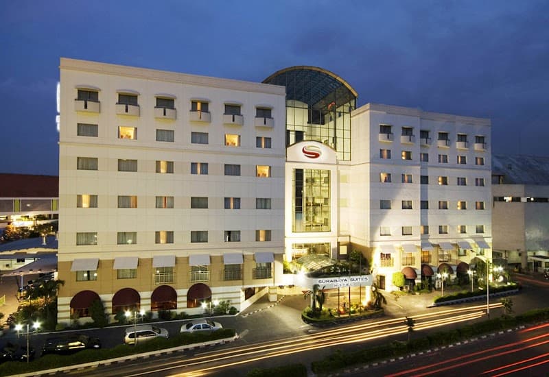 Surabaya Suites Hotel photo