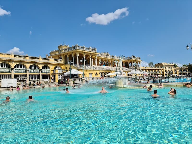 Széchenyi Thermal Bath Budapest photo