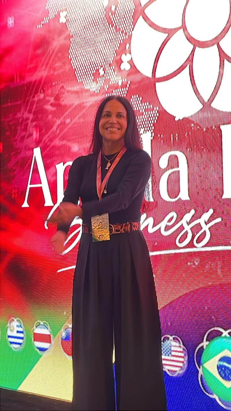 Tábet Maquiagem Definitiva Rio de Janeiro photo