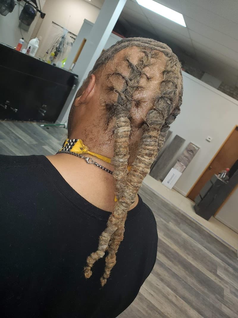 Takada Udlet Salon and Day Spa Chicago photo