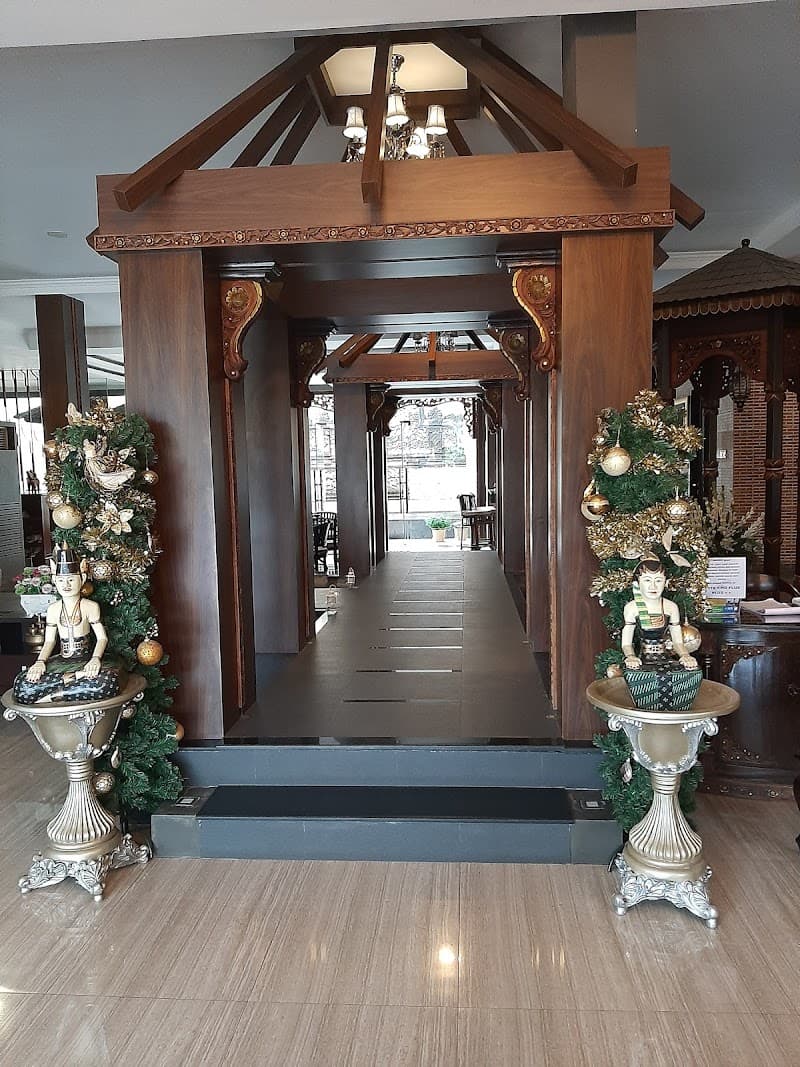 Taman Sari Haritage Spa Makassar photo