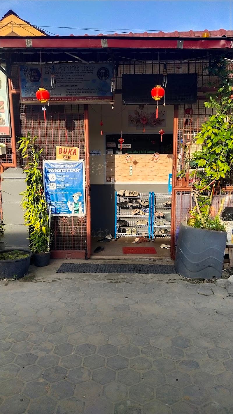 Tan,s tit tar Pekanbaru photo
