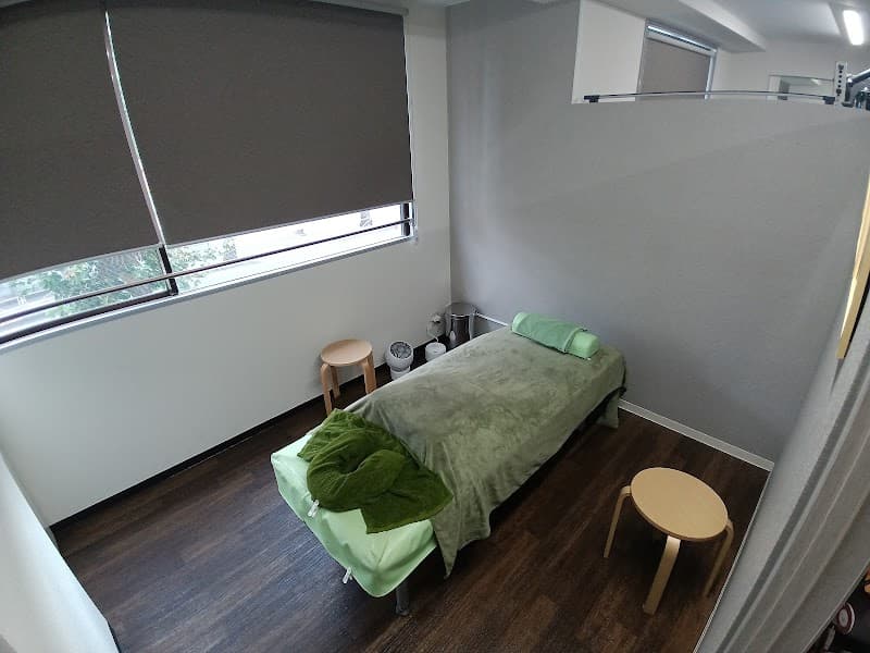 Tanaka Kosuke Acupuncture and Massage Clinic Fuchu City photo