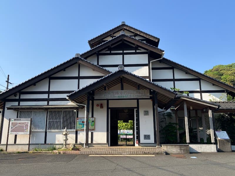 Tantetsu Yuhigaura Kizu Onsen Station Front Kyōtango City photo