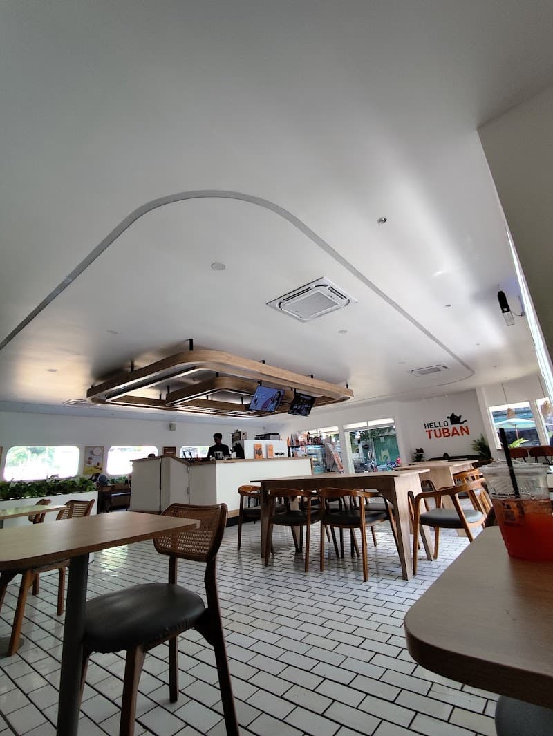 Tarminos Coffe and Massage Tuban photo