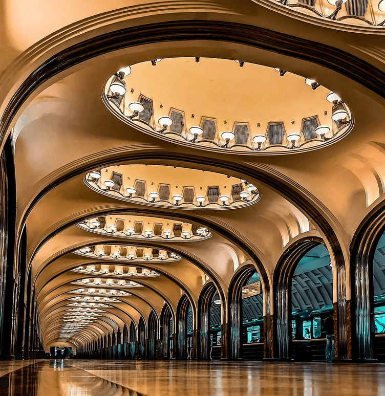 Tayray Mayakovskaya Metro Moscow photo