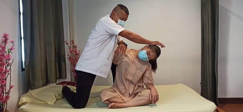 Teacher Ann Traditional Thai Massage, Mae Jo Bangkok photo