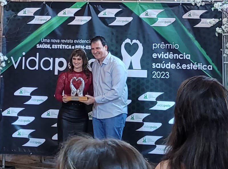 Terapias integrativas Crecielle Egert Guaporé photo