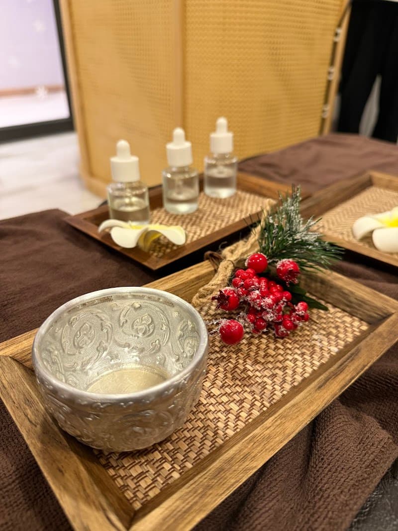 Thai Traditional Massage Saranphat Kantana Bangkok photo