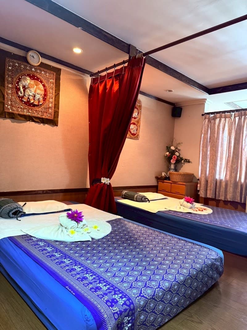 ThaiHand Massage by MommyWheng Fussa City photo