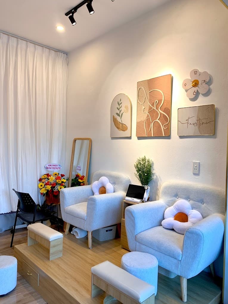 Thẫm Mỹ Ngọc Ngân Quận Thanh Khê photo