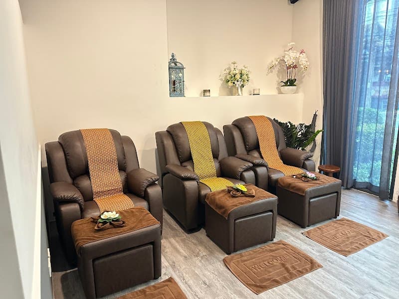 Thanthara Health Massage Bangkok photo