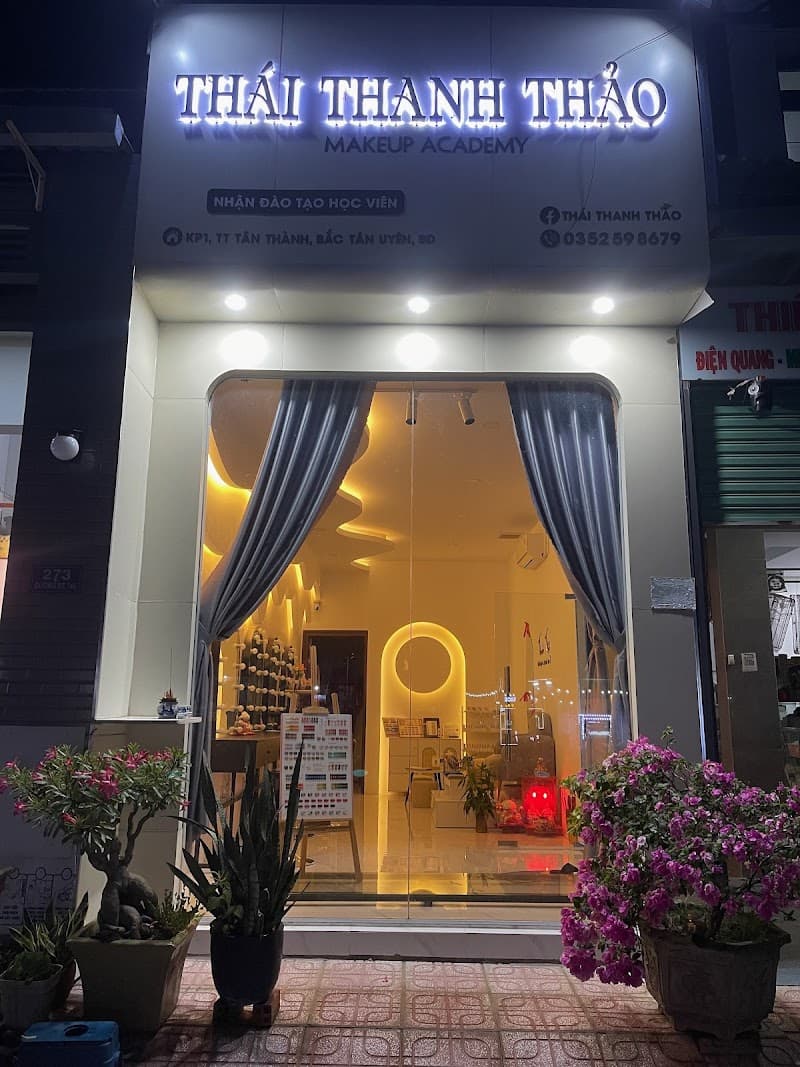 Thảo Thảo Eyebrows & Academy Huyện Châu Thành photo