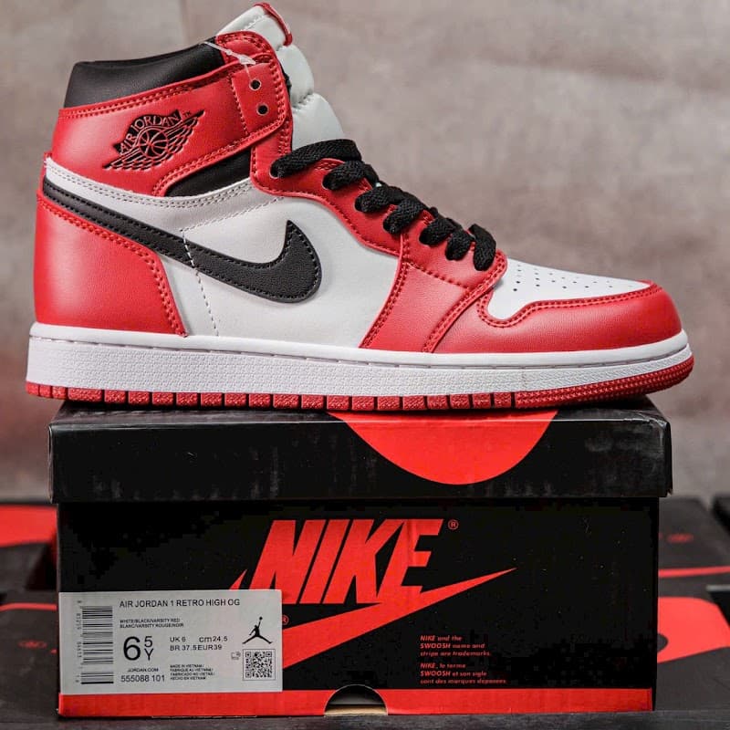 The 1991 - Dịch vụ vệ sinh giày Sneaker - Clean & Spa Quận Thanh Khê photo