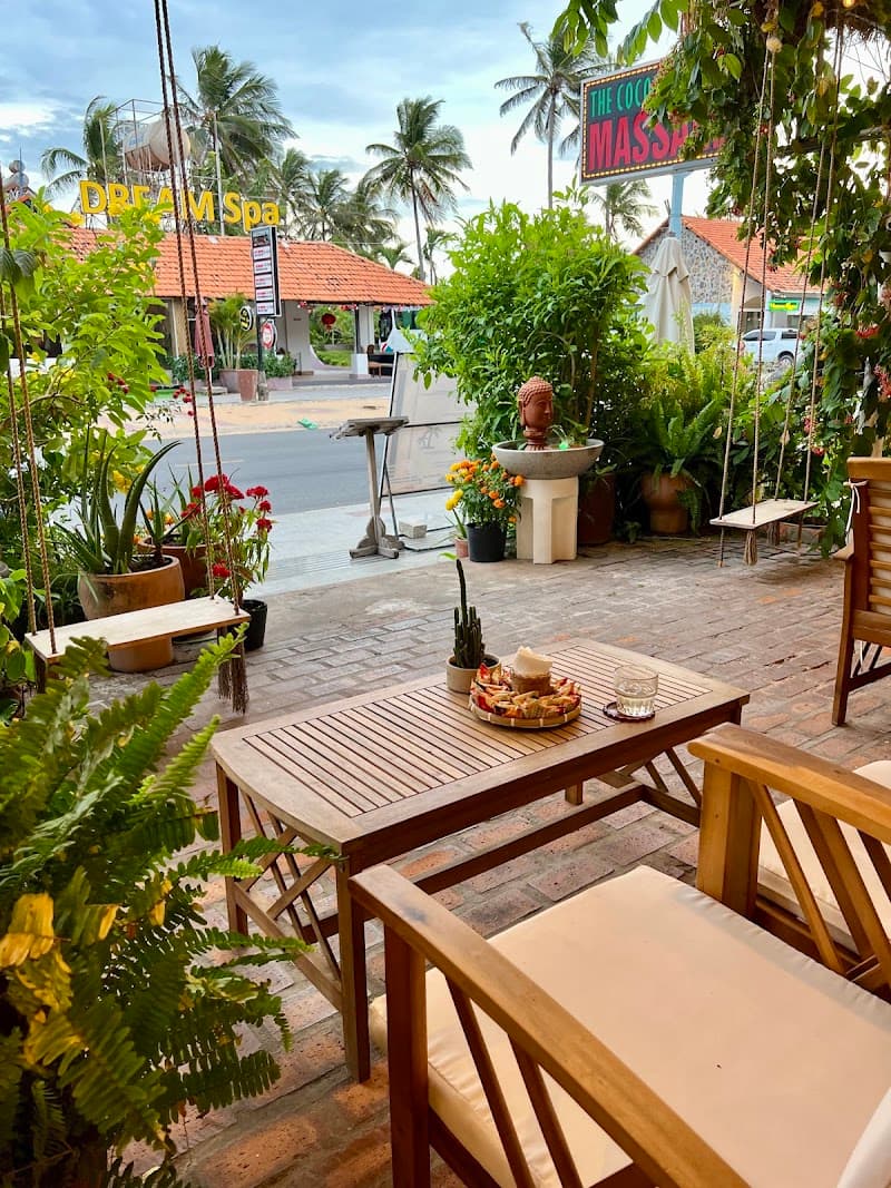 The Coconut Mui Ne Spa and Coffee Phan Thiết photo