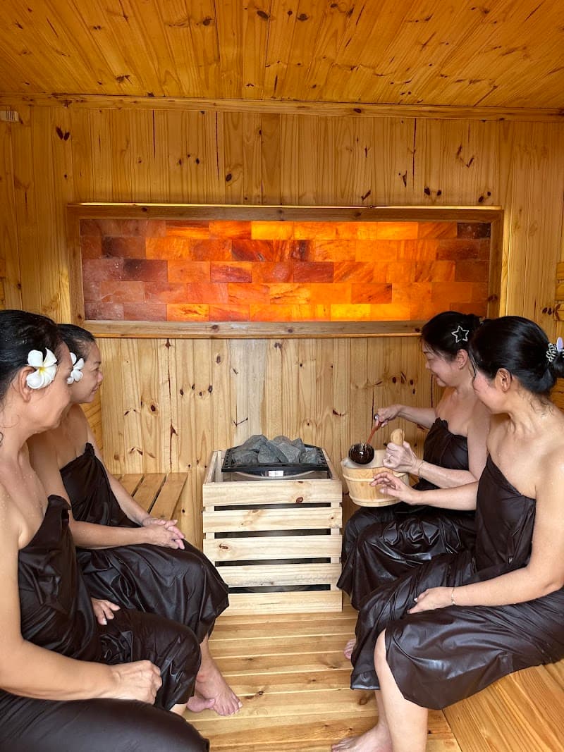 The Cottage Massage & Spa Bangkok photo