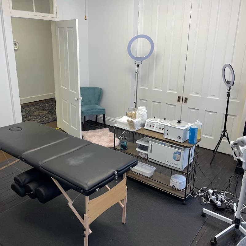 The Curvy Esthie Clarksville photo