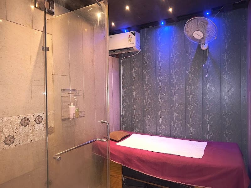 The Diamond Spa Delhi photo