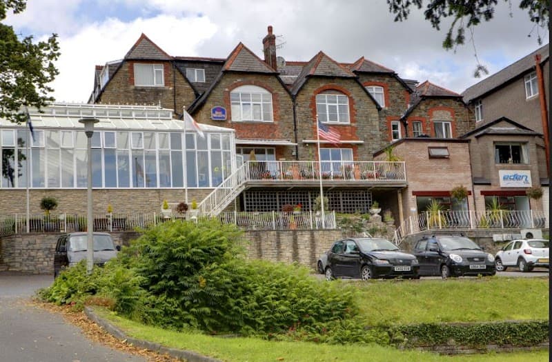 The Diplomat Hotel Restaurant And Spa Carmarthenshire photo