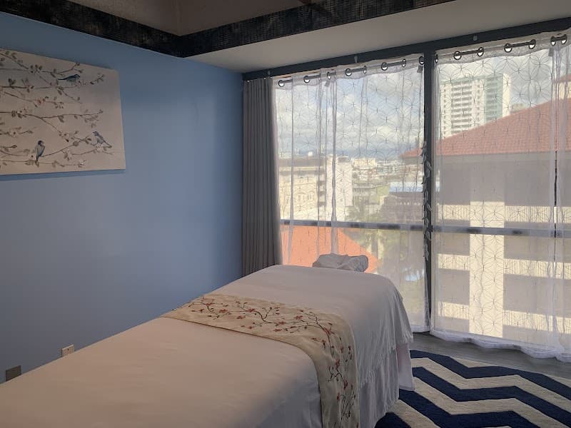 The Essence of Massage Honolulu photo