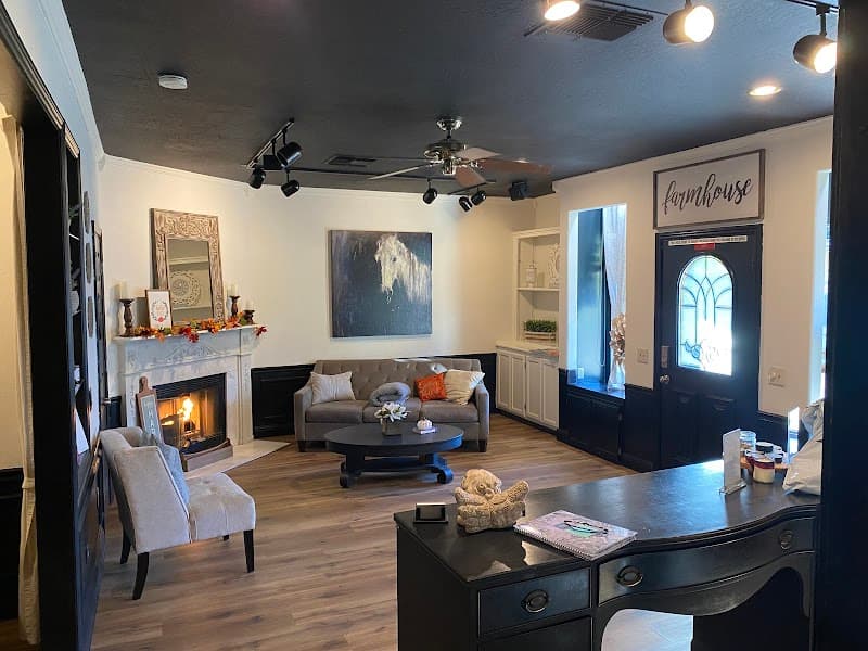 The Farmhouse Day Spa Loomis photo