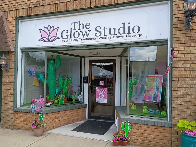 The Glow Studio Huntington photo