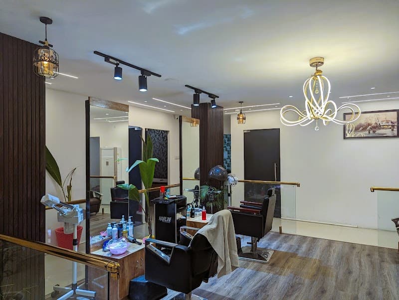 The Golden Oak Spa and Salon Patna photo