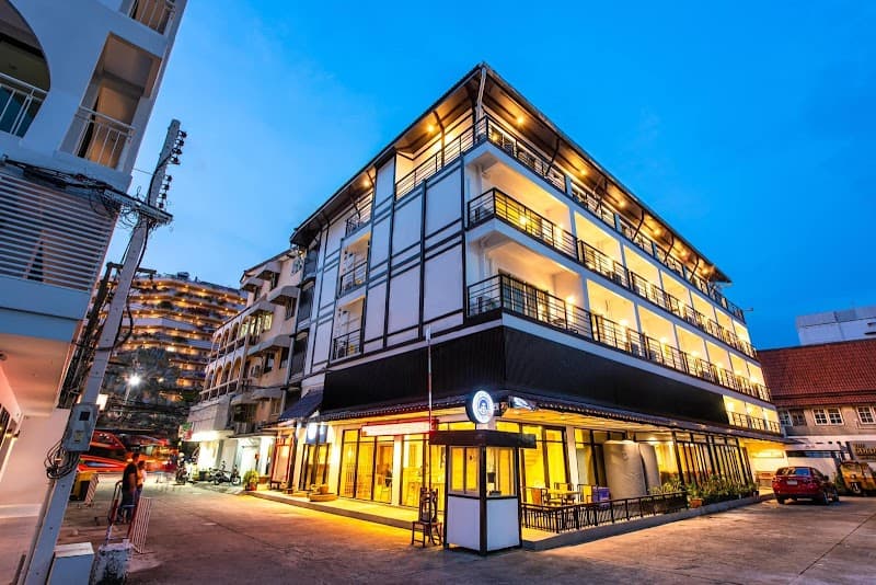 The Golden Ville Boutique Style Living & Spa Pattaya photo