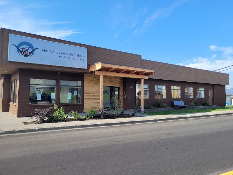 The Healing House on the Lake Lake Country photo