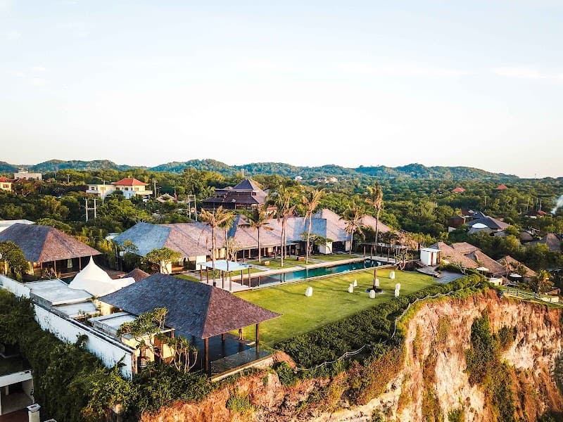 The Istana Uluwatu photo
