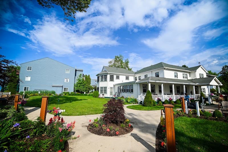 The Lakehouse Inn Geneva photo