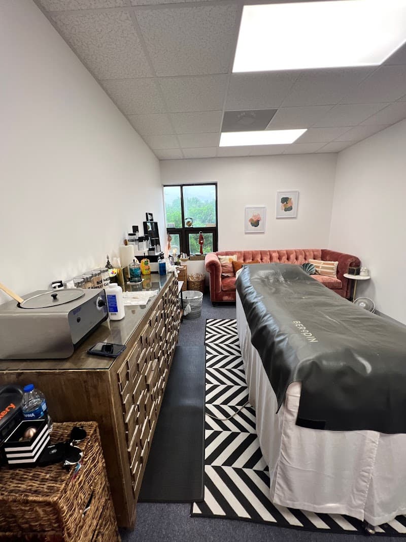 The Land Yacht Day Spa Fredericksburg photo