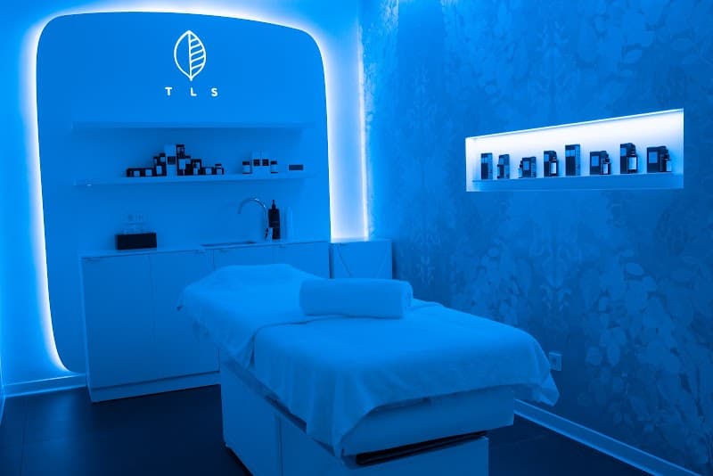 The Longevity Suite | Brescia photo