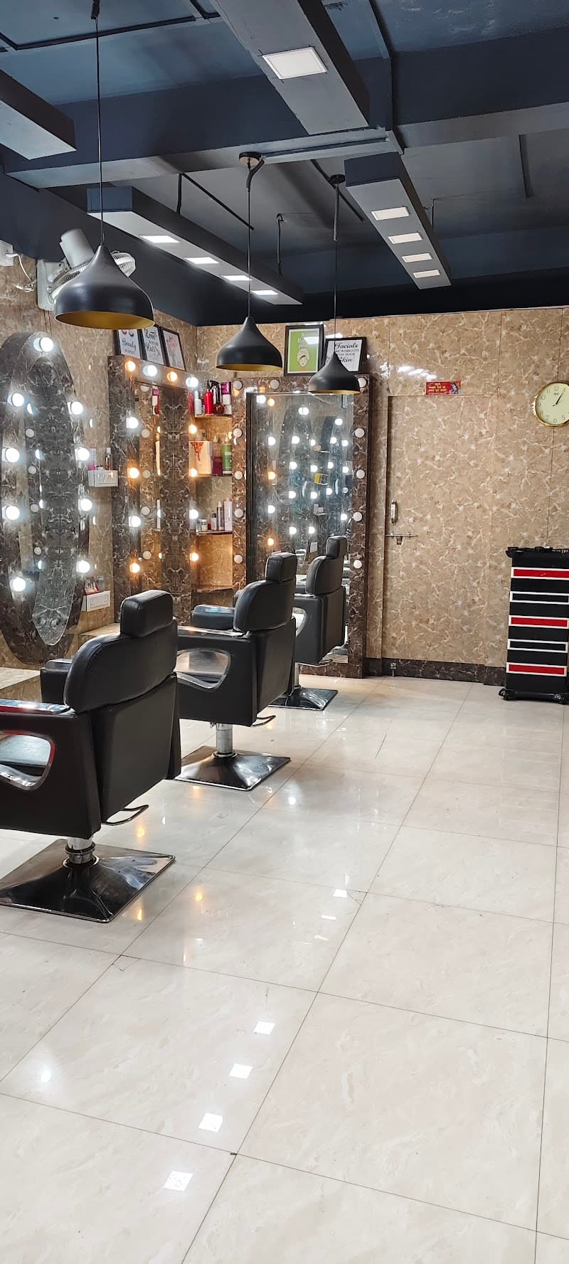 The Lotus Beauty Parlour & Spa Aurangabad photo