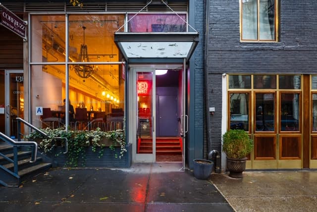 The Red Door Salon & Spa Union Square New York photo