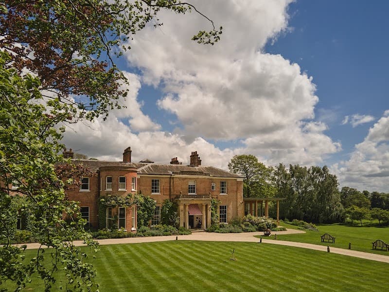 The Retreat Hotel, Elcot Park Berkshire photo