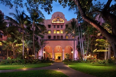The Royal Hawaiian, a Luxury Collection Resort, Waikiki Oahu photo