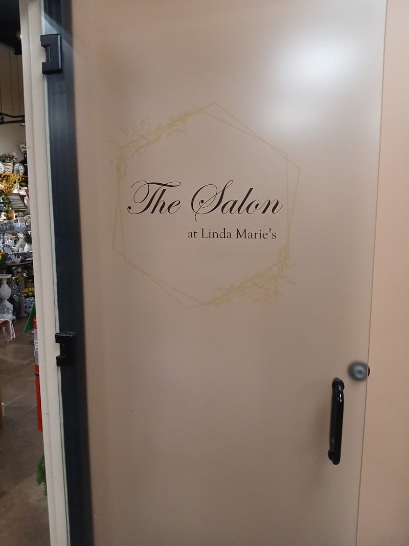 The salon and spa at Linda Maries Vilonia photo