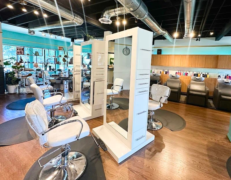 The Seaside Spa & Salon Oak Harbor photo