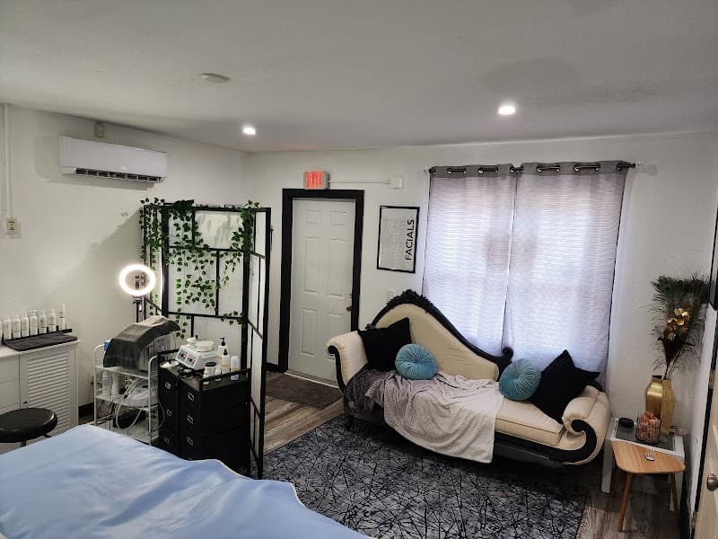 The Sweet Silhouette Oviedo photo