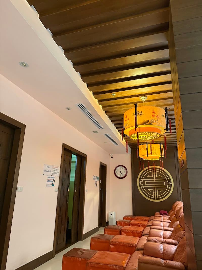 Thong Noppakun Reflexology Foot Massage Taiwan Style Bangkok photo