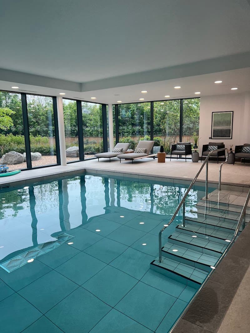 Three Roses Spa Watford photo