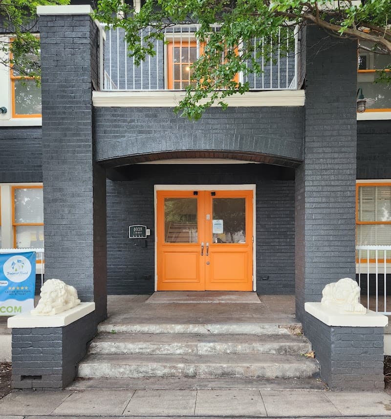 Tissue Issue Massage Dallas photo