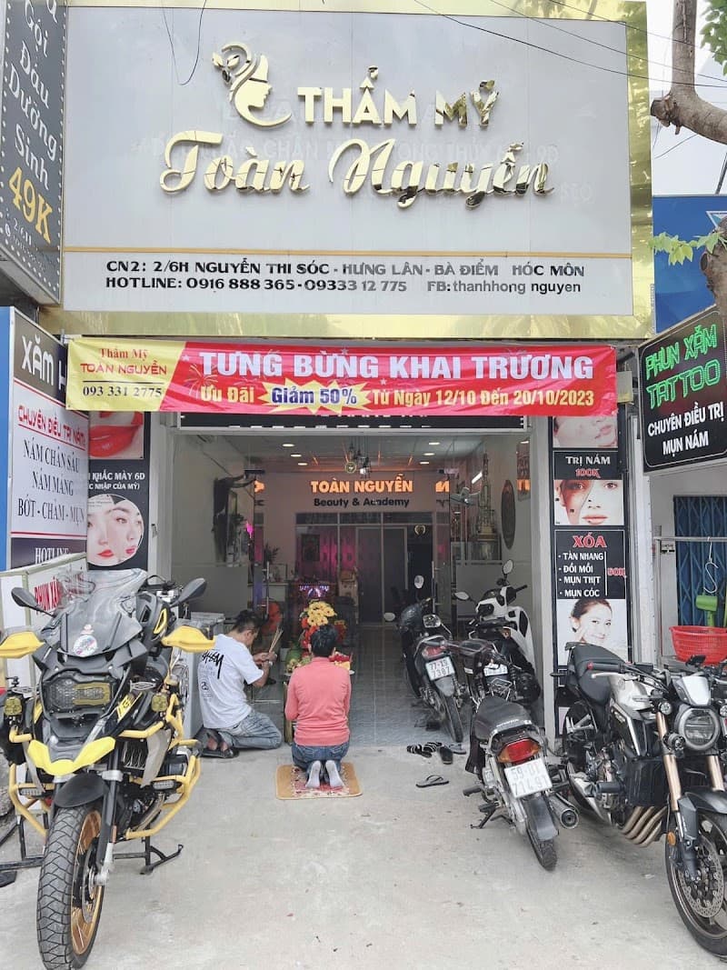 Toàn Nguyễn Huyện Hóc Môn photo