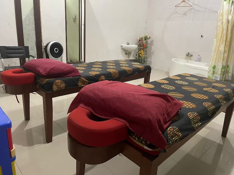 Todays Salon and Body Treatment Denpasar photo