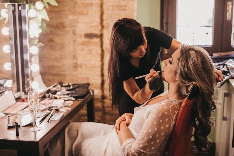 Toñi Blanquez Make Up Marmolejo photo