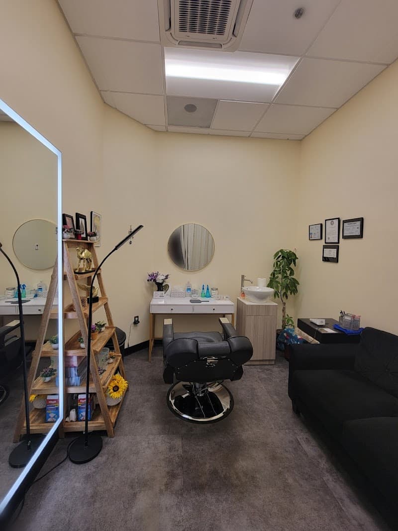 Top Eyebrow Threading Laso Vegas photo